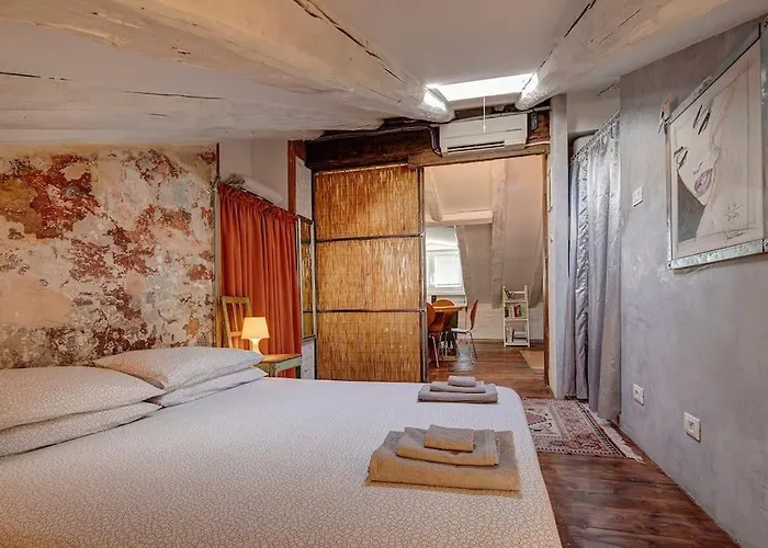 Mansarda Al Castello * Terst